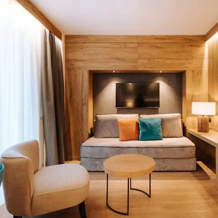 Ξενοδοχείο Valtur Cervinia Cristallo 5*