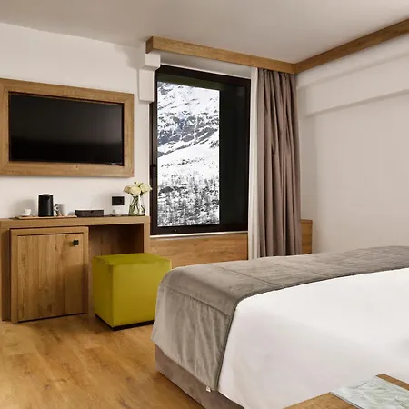 ホテル Valtur Cervinia Cristallo 5*