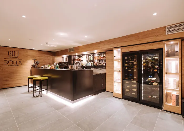 Отель Valtur Cervinia Cristallo 5*